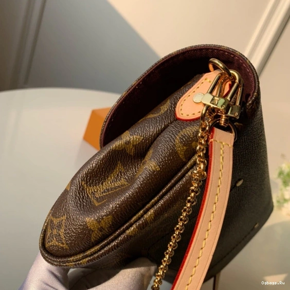 Louis PM Vuitton Favorite 0219